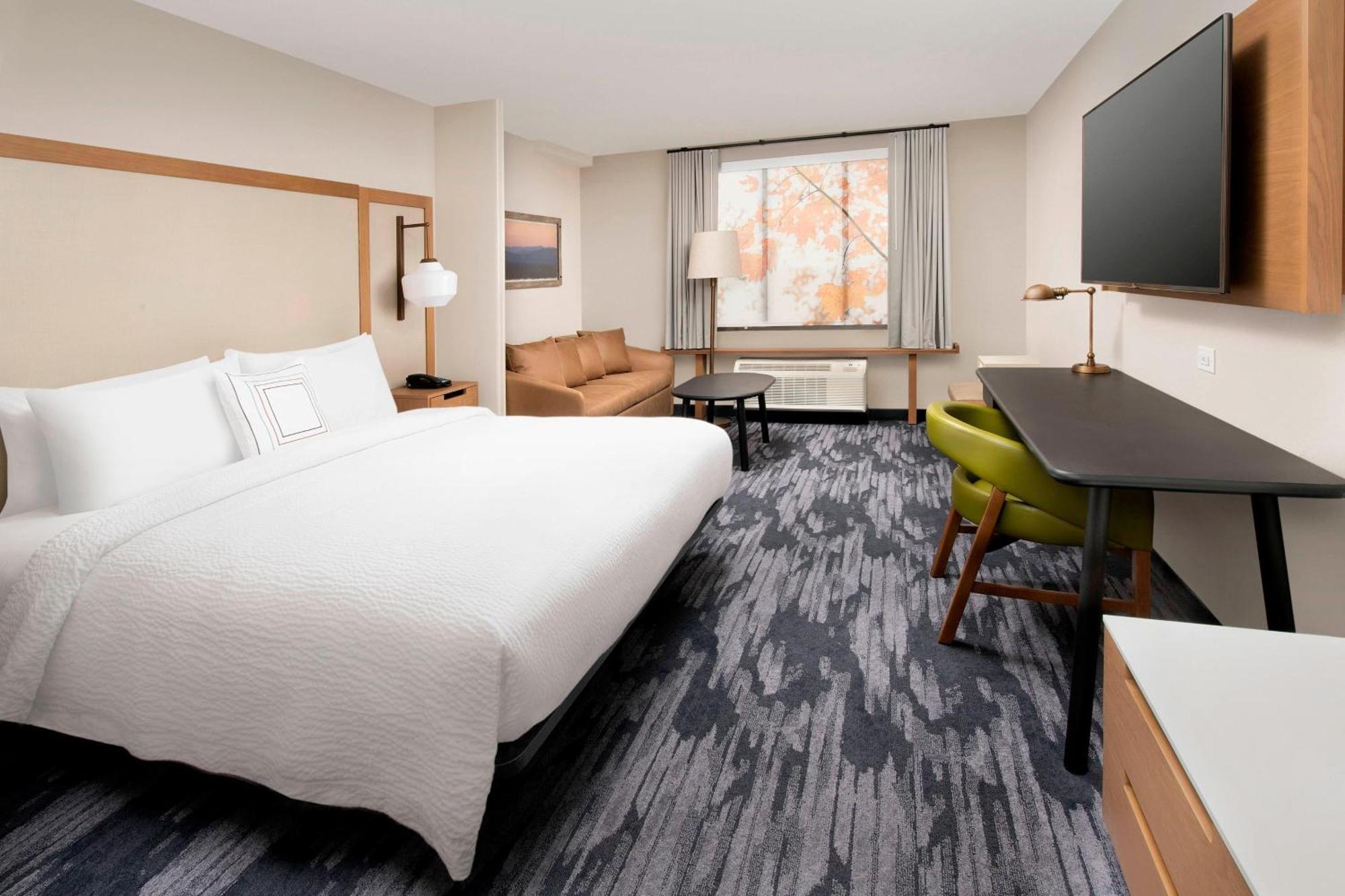 Fairfield Inn & Suites By Marriott Alexandria West/Mark Center מראה חיצוני תמונה