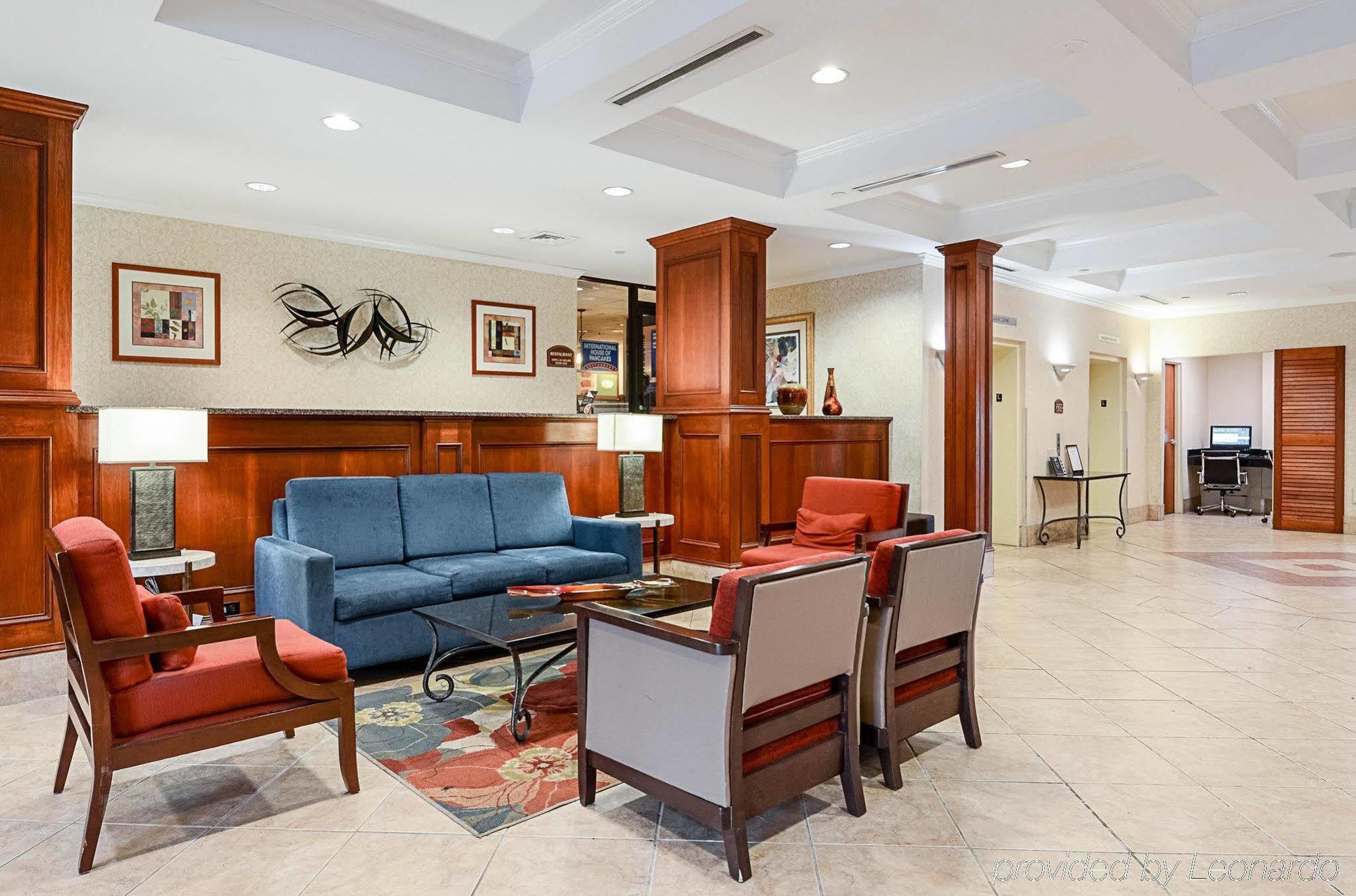 Fairfield Inn & Suites By Marriott Alexandria West/Mark Center מראה חיצוני תמונה