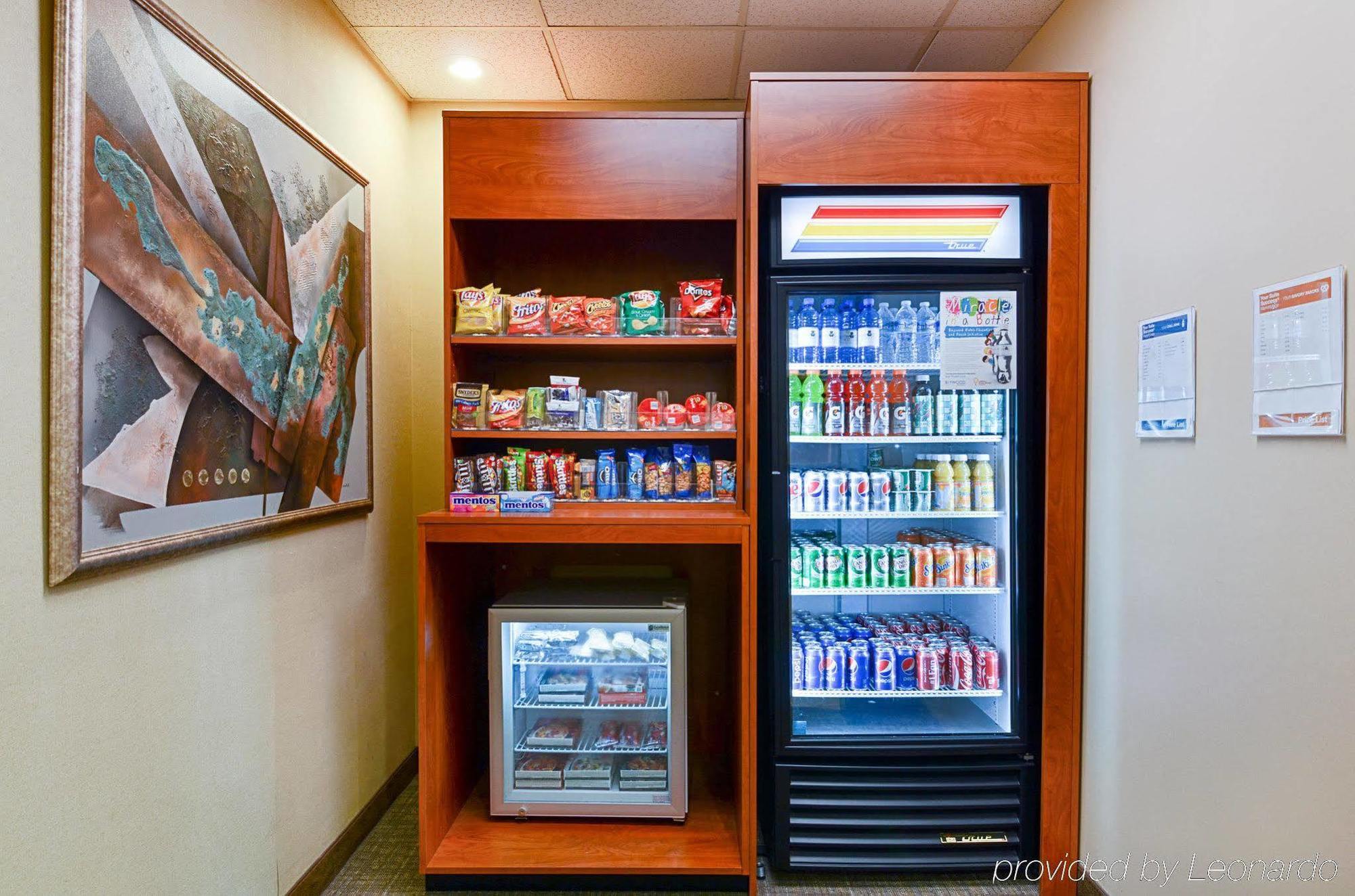 Fairfield Inn & Suites By Marriott Alexandria West/Mark Center מראה חיצוני תמונה
