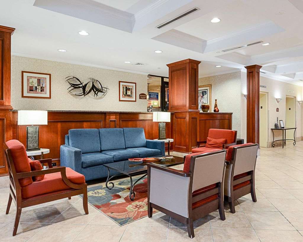 Fairfield Inn & Suites By Marriott Alexandria West/Mark Center מראה חיצוני תמונה