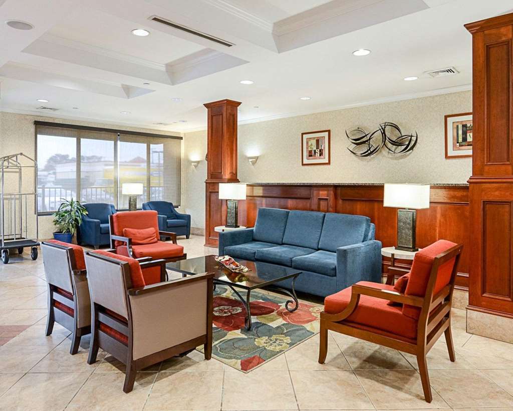 Fairfield Inn & Suites By Marriott Alexandria West/Mark Center מראה חיצוני תמונה