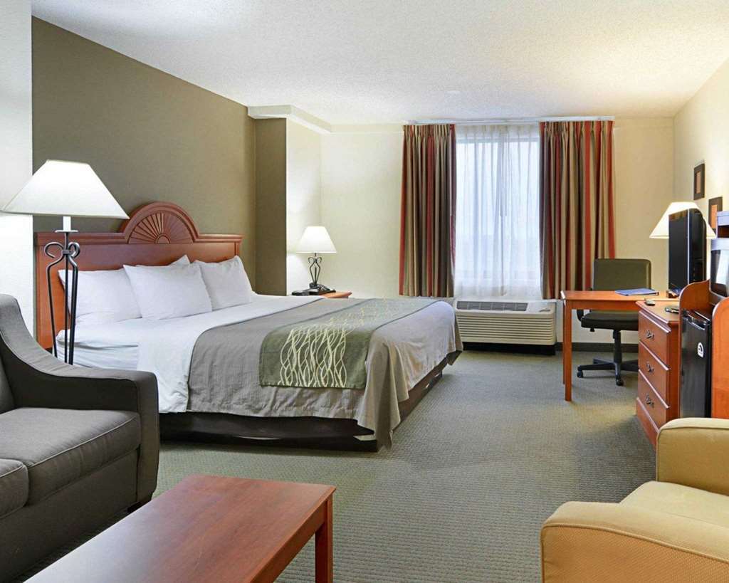 Fairfield Inn & Suites By Marriott Alexandria West/Mark Center מראה חיצוני תמונה
