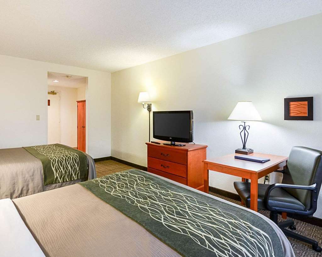 Fairfield Inn & Suites By Marriott Alexandria West/Mark Center מראה חיצוני תמונה