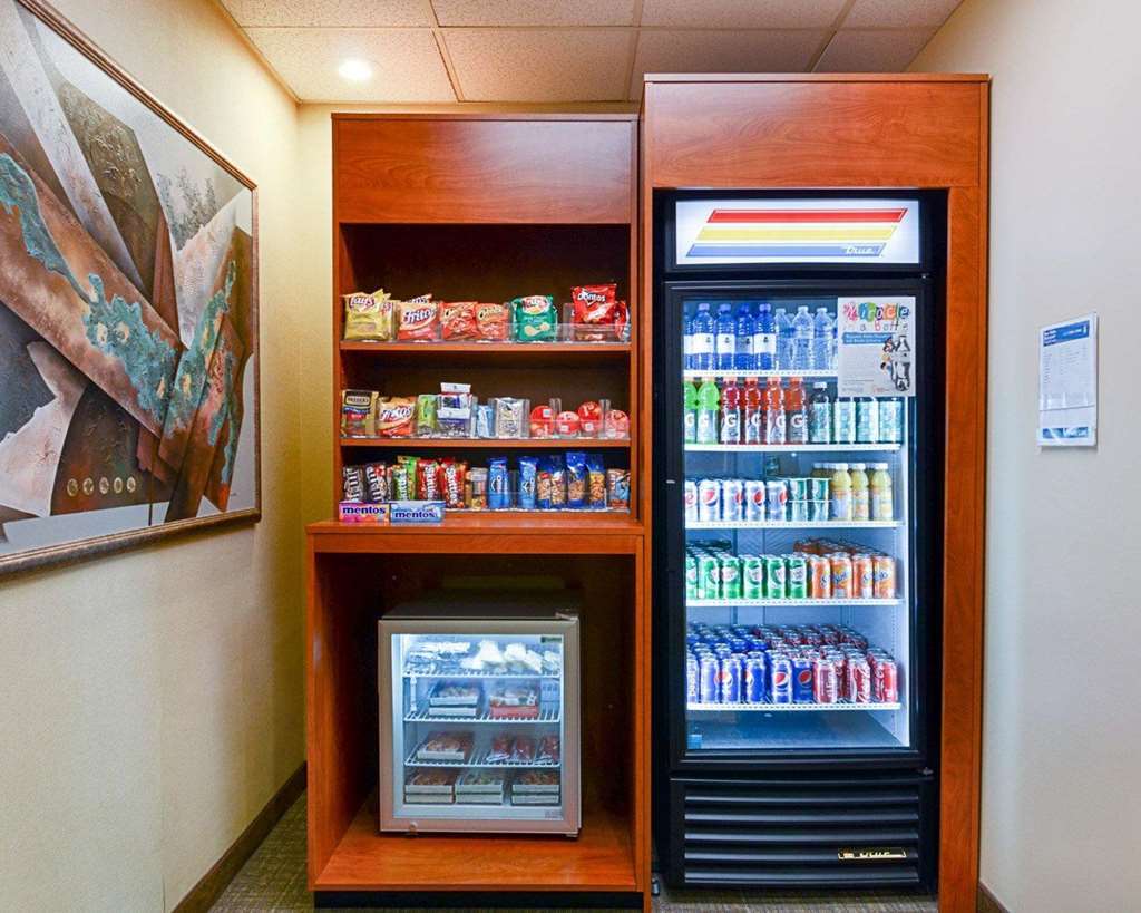 Fairfield Inn & Suites By Marriott Alexandria West/Mark Center מראה חיצוני תמונה