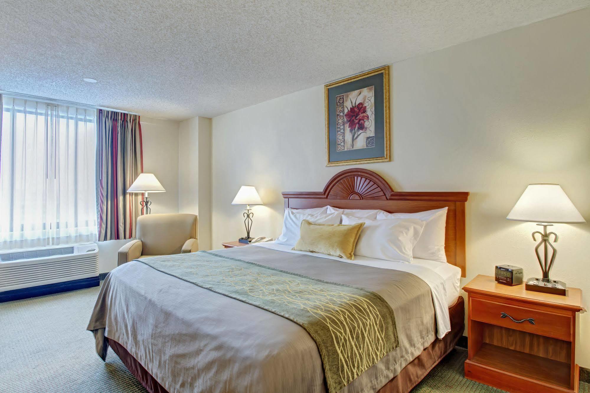 Fairfield Inn & Suites By Marriott Alexandria West/Mark Center מראה חיצוני תמונה