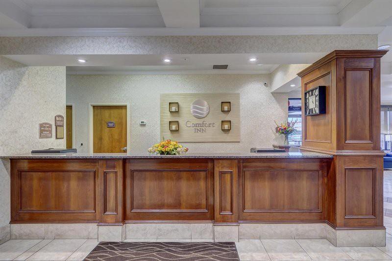 Fairfield Inn & Suites By Marriott Alexandria West/Mark Center מראה חיצוני תמונה
